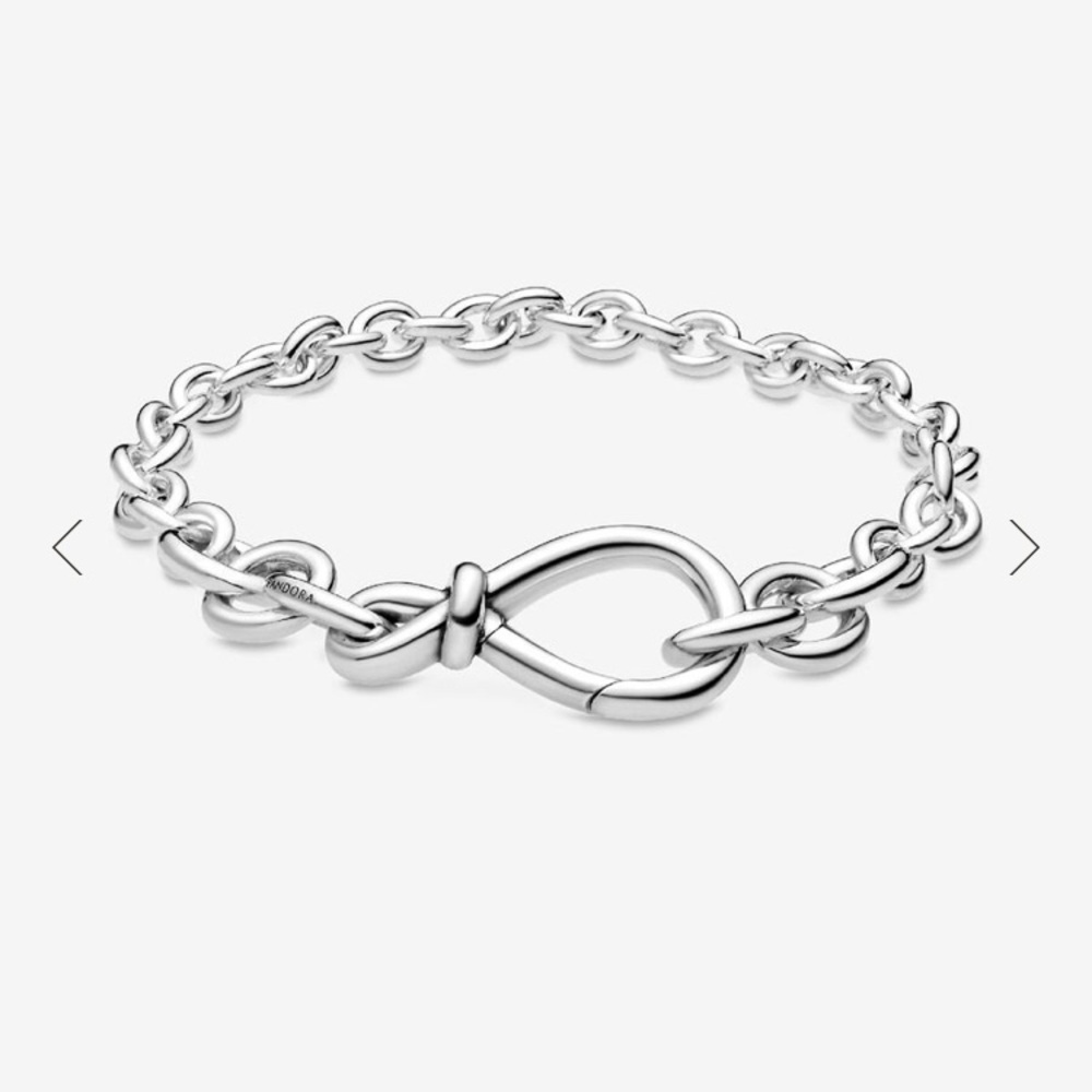 Pandora Chunky Infinity knot chain bracelet